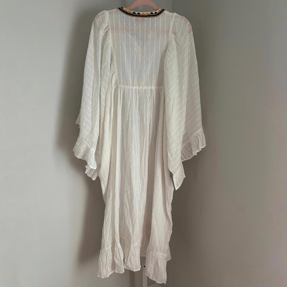 Kareena's white Kaftan Maxi Dress Ruffle Flowy Kimono Coverup Womens Size Medium - Picture 2 of 4